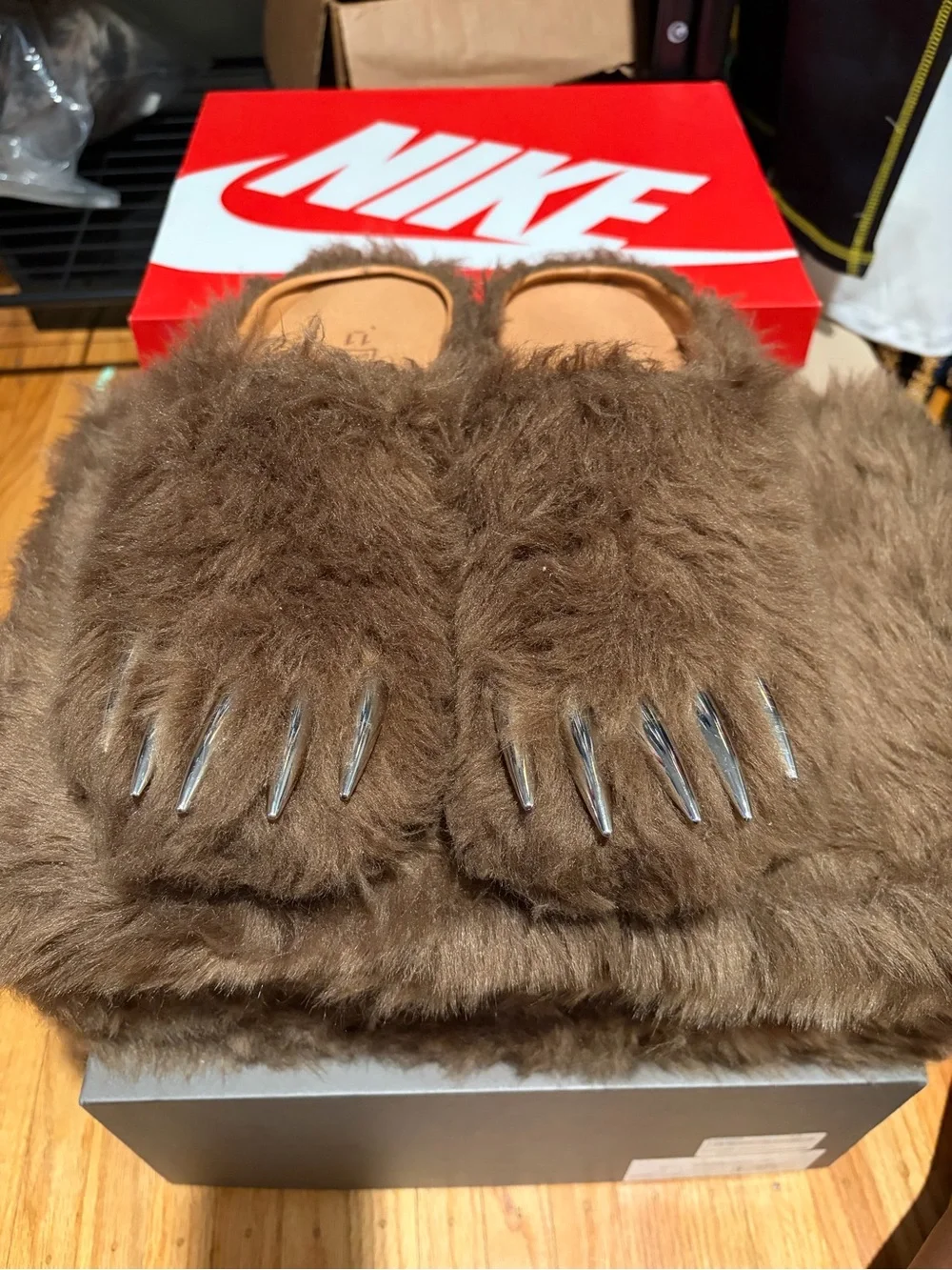 Bravest Studios Brown Faux-Fur Slippers with Claw Detail